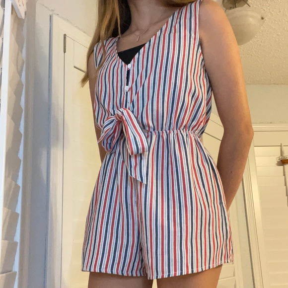Romper - Picture 2 of 9